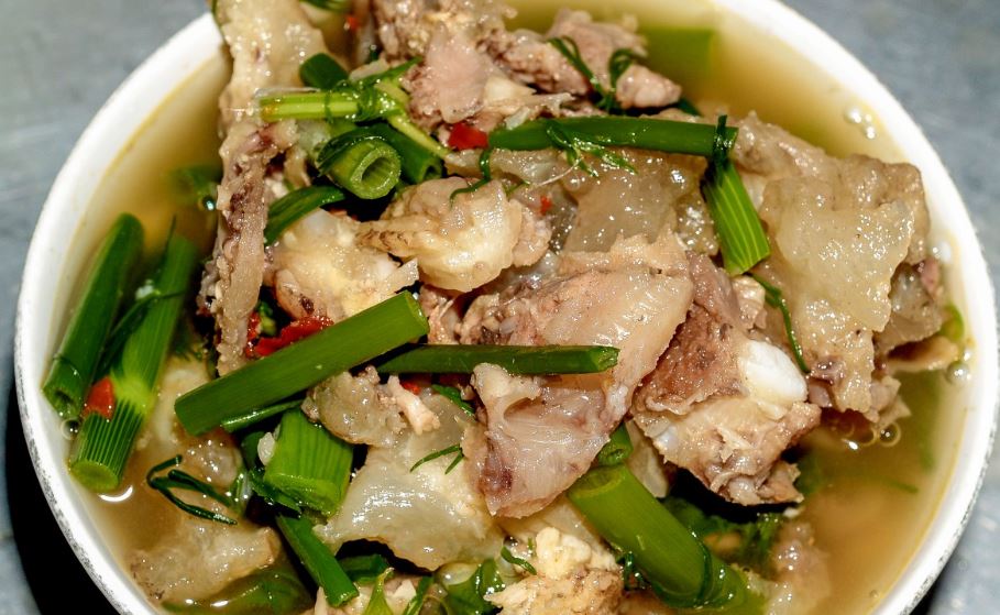 Pork Sinigang comidas típicas de filipinas