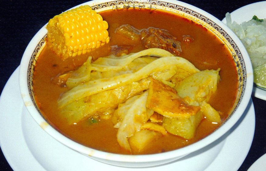 Sopa de Pata comida salvadoreña tipica